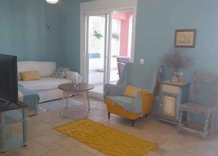 Acharavi, Villa Next To The Beach