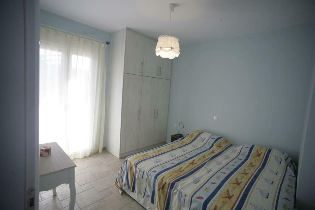 Villa Acharavi, Next To The